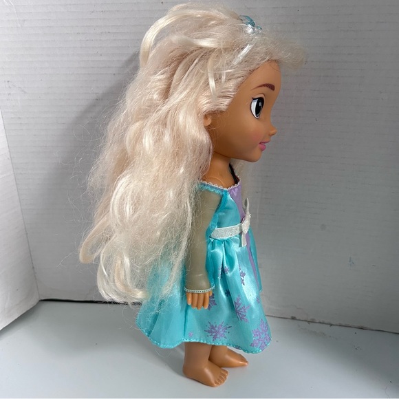Disney Animator Collector Frozen Elsa 14” doll - Picture 4 of 10